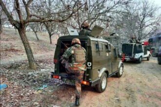 अनंतनाग में आतंकियों और सुरक्षाबलों के बीच मुठभेड़, मारे गए तीन आतंकी