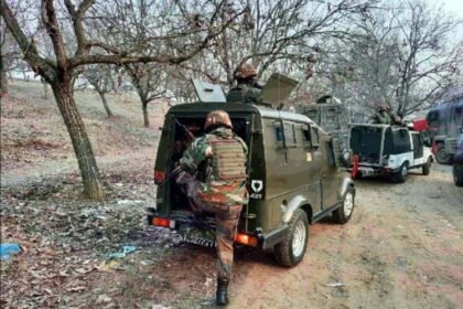 अनंतनाग में आतंकियों और सुरक्षाबलों के बीच मुठभेड़, मारे गए तीन आतंकी