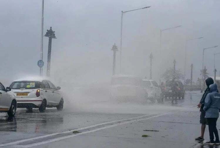 अम्फान जैसी तबाही ला सकता है चक्रवात यास, मौसम विभाग ने जताई आशंका