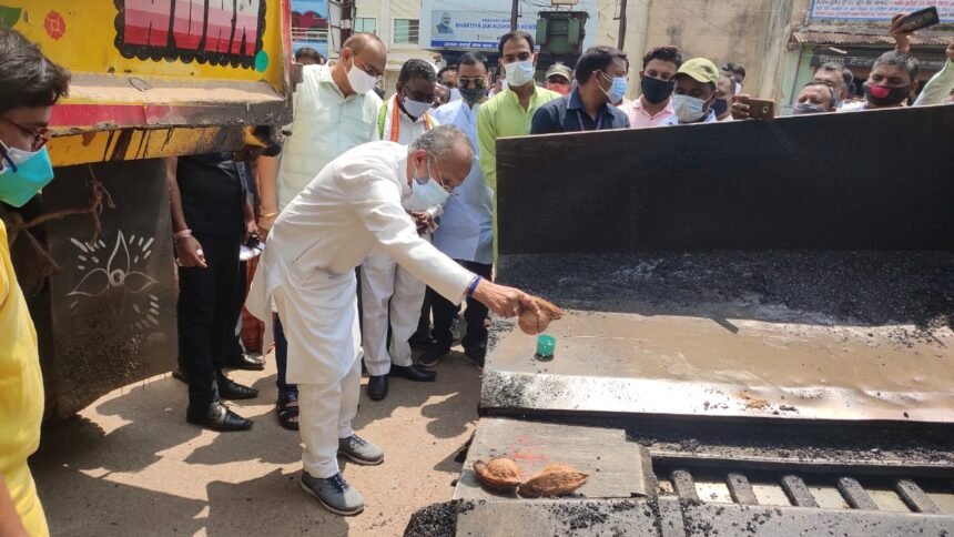 Home Minister Tamradhwaj Sahu did Bhoomi Pujan at three different places