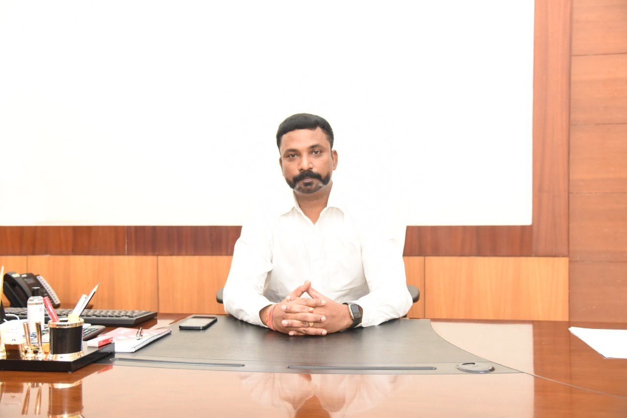 Dr.S Bharathidasan has assumed the charge of Commissioner Public Relations and Chief Executive Officer Chhattisgarh Samvad