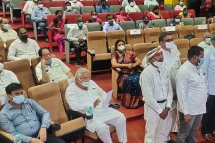 MLA Vora expressed his gratitude for the 100 crore egg Pulgaon road