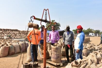 Farmers excited by the amount of Rajiv Gandhi Kisan Nyay Yojana