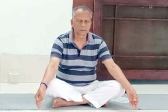 International Yoga Day: Home Minister Tamradhwaj Sahu did Yogasan and Pranayama