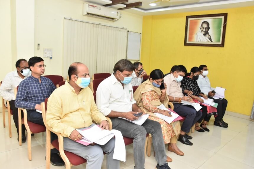 Discussion with railway officials regarding the problem of water logging in Khursipar