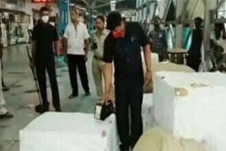 रेलवे स्टेशन: दिल्ली से आए पार्सल से आने लगी अजीब आवाज, बुलाना पड़ा बम स्क्वाड, जानें पूरा मामला