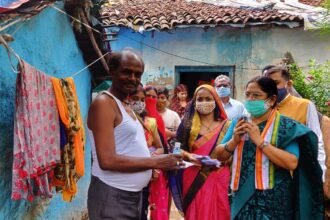 District Congress Committee Bhilai served an example on the birth anniversary of Rahul Gandhi