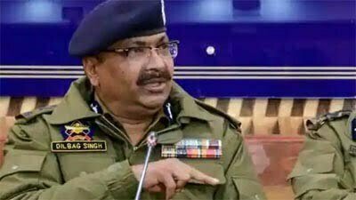 जम्मू-कश्मीर के डीजीपी दिलबाग सिंह ने कहा- ड्रोन का आईईडी बम के तौर पर इस्तेमाल, 5-6 किलो का एक और बम बरामद; भीड़ में धमाके की थी साजिश