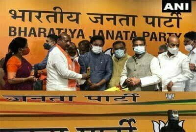 टीआरएस के पूर्व मंत्री ई राजेंद्र ने भाजपा का थामा दामन, मुख्यमंत्री से चल रहे थे नाराज