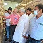 Vora reached the inspection of warehouse godowns in Mahasamund area