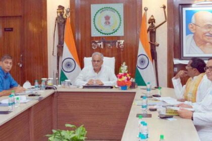 Chief Minister Baghel reviewed the works of the Culture Department