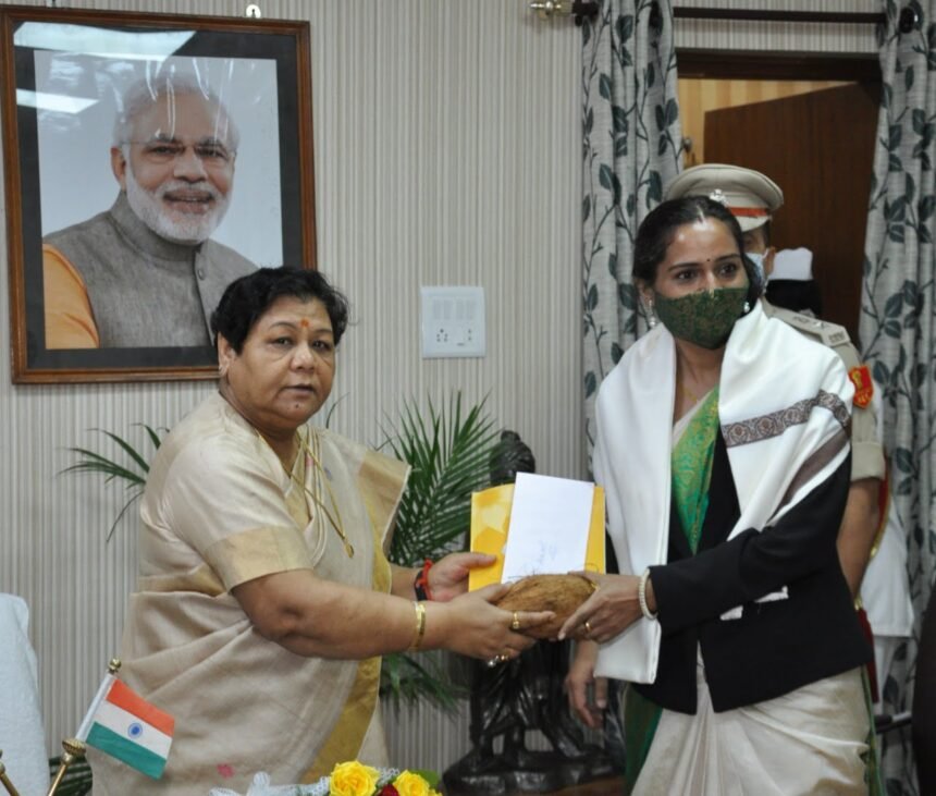 The Governor-Chief Minister honored the teachers…. Governor said - teachers develop