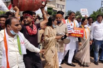Block level demonstration of District Congress Committee Bhilai against rising prices