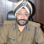 निलंबित आईपीएस अधिकारी जीपी सिंह हिरासत में, आज रायपुर की अदालत में पेशी