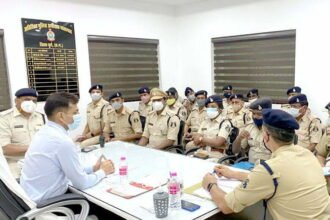 SP Prashant Aggarwal took the meeting of the officials of the traffic department