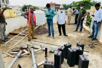 बिना अनुमति लगा रहा था एयरटेल का टॉवर, निगम की टीम ने की जप्ती की कार्यवाही