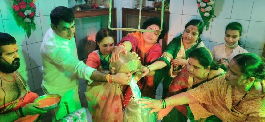 Bolbam Seva and Kalyan Samiti performed Mahabhishek