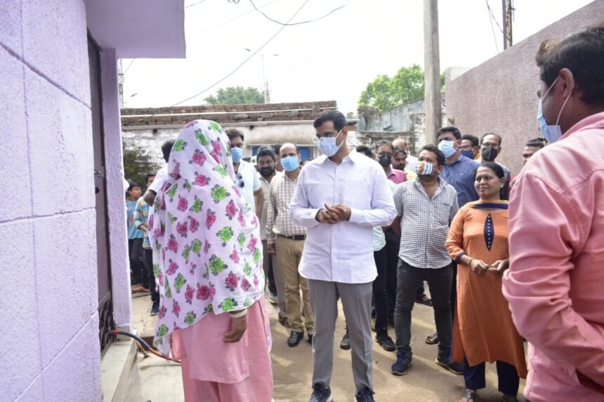 MLA Devendra visited Khursipar area… discussed with the citizens of the ward