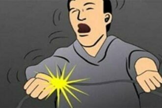 बड़ा हादसा, करंट लगने से एक ही परिवार के छह लोगों की मौत