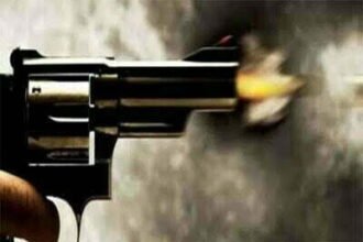 ब्रेकअप से नाराज प्रेमी ने प्रेमिका समेत तीन को मारी गोली, हत्या से पहले वायरल किया वीडियो