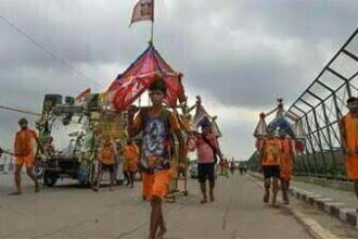 कांवड़ यात्रा को क्यों दी परमिशन? सुप्रीम कोर्ट ने यूपी और केंद्र सरकार को जारी किया नोटिस