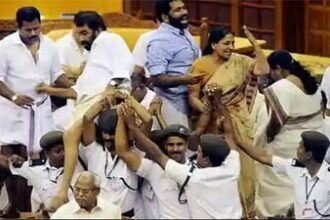 फर्नीचर तोड़ मंत्री-विधायकों पर चलेगा केस, सरकार को सुप्रीम कोर्ट की फटकार