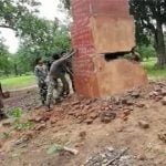 सुकमा में स्थित नक्सली स्मारक को सीआरपीएफ ने आईईडी ब्लॉस्ट कर तोड़ा