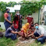 वन होम वन ट्री अभियान के तहत शास्त्रीनगर वार्ड-19 में आंगनबाड़ी कार्यकर्ता व मितानिनों ने किया पौधरोपण