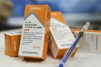 चीनी टीके का फूटा बुलबुला, वैक्सीन तैयार करने वाले वैज्ञानिक की ही हुई कोरोना से मौत