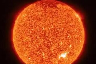 आज या कल धरती से टकरा सकता है सूरज से आया तूफान, जीपीएस और मोबाइल सिग्नल पर हो सकता है असर