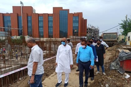Home and Public Works Minister Tamradhwaj Sahu inspected the construction works