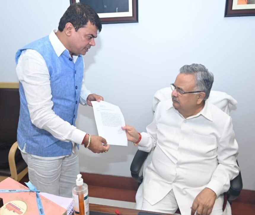 Daya met Raman for the development of Transport Nagar