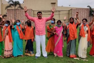 In 14 wards of Khursipar, Bol Bam Committee announced a large team of women