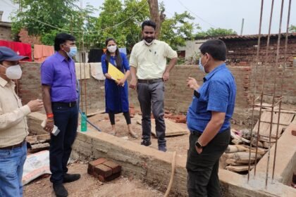 After seeing the house under construction, the commissioner said