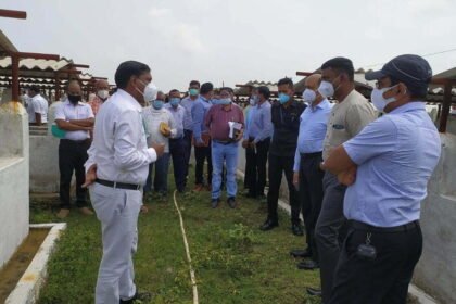 Additional Chief Secretary and Special Secretary to the Chief Minister inspected