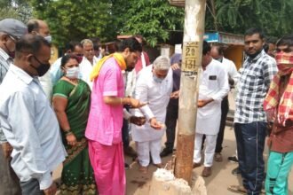 MLA Vora did Bhumipujan: Now the darkness of the public places of the city will be removed