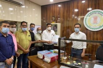 The representatives of the Chamber submitted a memorandum to the Collector