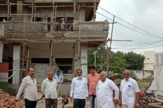 Chairman Vora inspected the Rajiv Bhawan under construction of Congress