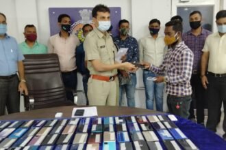 Big success of Durg Police: Cyber Cell found 105 missing mobile phones
