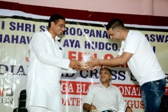 Blood Maha Donation Camp at Swami Swaroopanand Saraswati Mahavidyalaya
