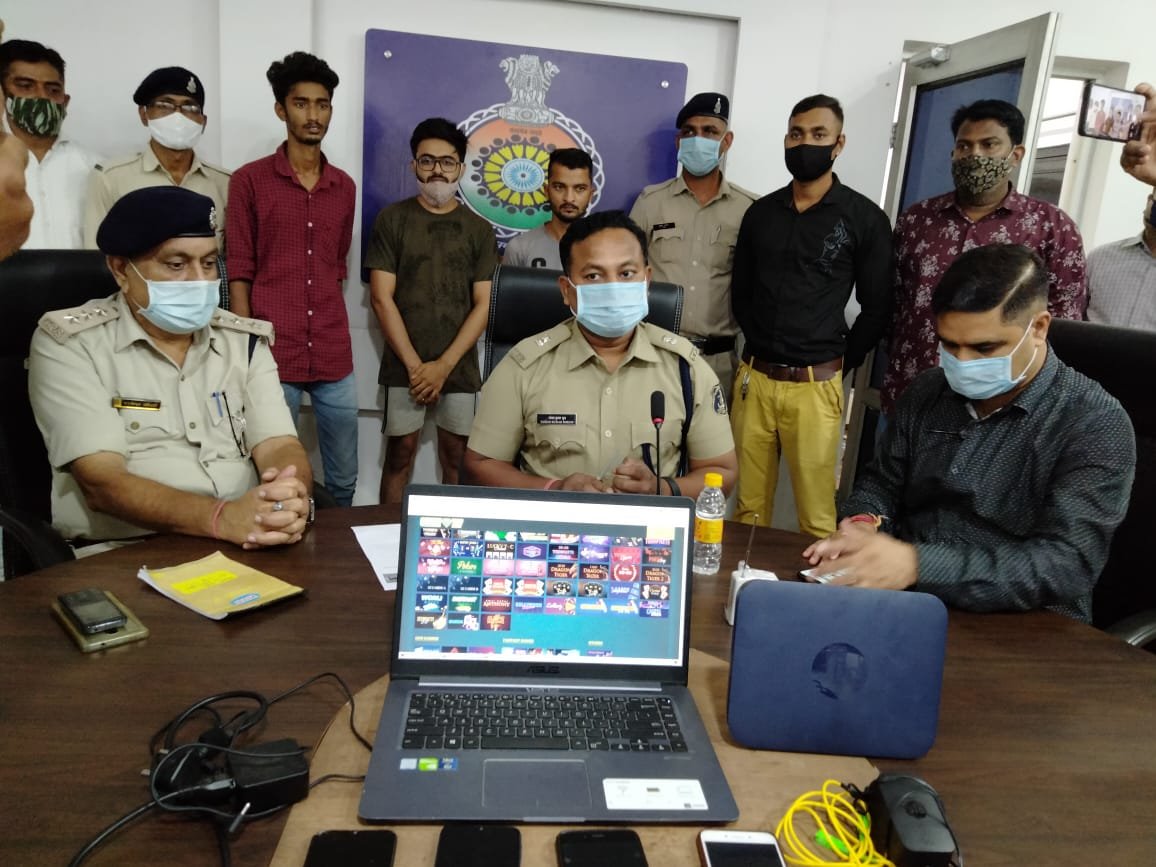 Before the India England match, a gang of bookies caught in Bhilai