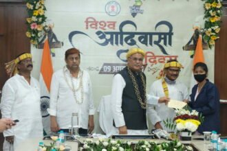 Chief Minister honored meritorious students on World Tribal Day