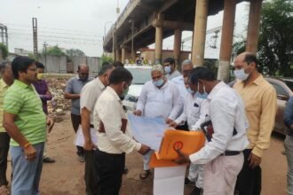 To expedite the construction of the underbridge, Vora took a joint meeting of the bridge