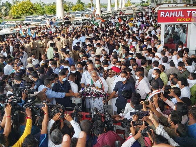 Big news: On his return from Delhi, supporters gathered to welcome CM Baghel