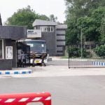 काबुल से 35 यात्रियों को लेकर एक और विमान हिंडन वायु सेना एयरपोर्ट पहुंचा प्लेन, लगे वंदे मातरम के नारे