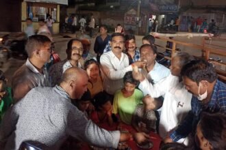 ब्लॉक कांग्रेस कमेटी क्रमांक-1 ने केक काटकर मनाया सीएम बघेल का जम्मदिन