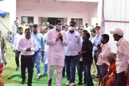 On the lines of Wardha, a service village of the 21st century will be established in Nava Raipur