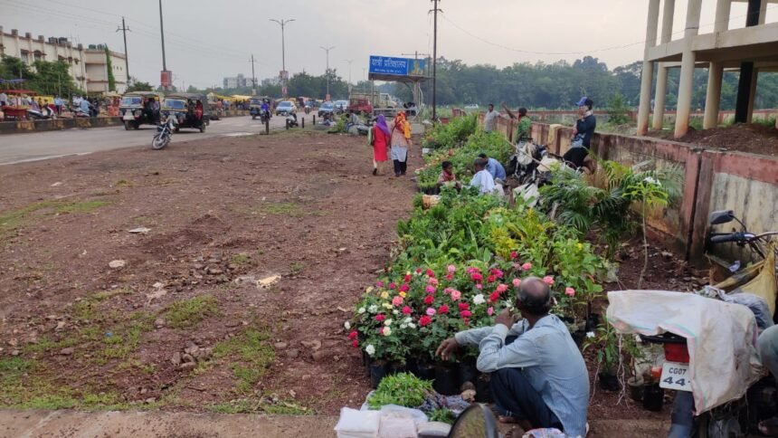 Dozens of officer employees gathered… six hours of hard work