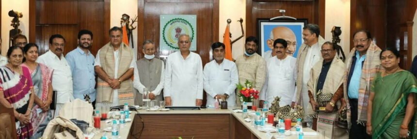 Members of Parliament's Agriculture Standing Committee met CM Baghel