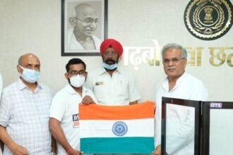 CM Baghel met Chitrasen Sahu: Appreciated the spirits, said- hoisted the tricolor by conquering Mount Elbrus